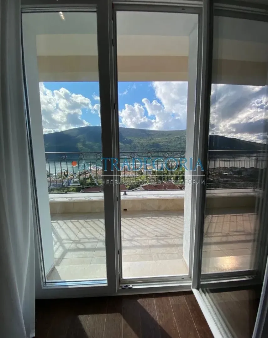 Prodaja, dvosoban stan, 151m², Đenovići, Herceg Novi