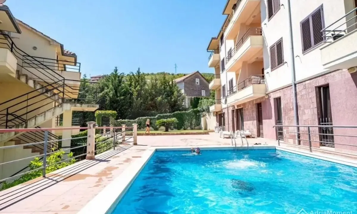 Sale, two bedroom apartment, 58m², Kamenari, Herceg Novi