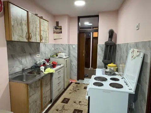 Prodaja, dvosoban stan, 76m², Blok 6, Podgorica - image 2