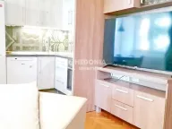 Izdavanje, trosoban stan, 90m², Savski Venac, Beograd - image 5