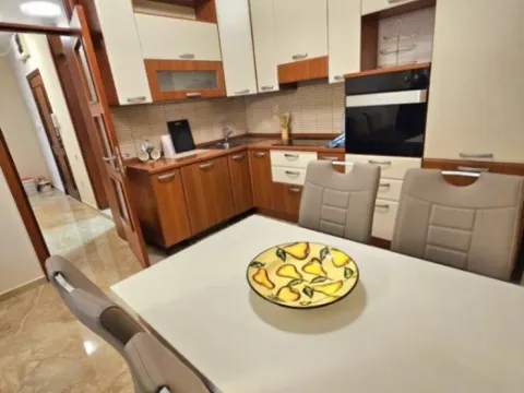 Izdavanje, dvosoban stan, 55m², Preko Morače, Podgorica - image 7