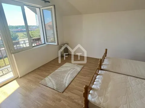 Izdavanje, trosoban stan, 100m², Altina, Beograd - image 7