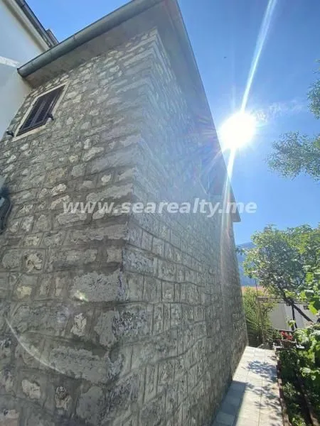 Sale, house, 190m², Dobrota, Kotor