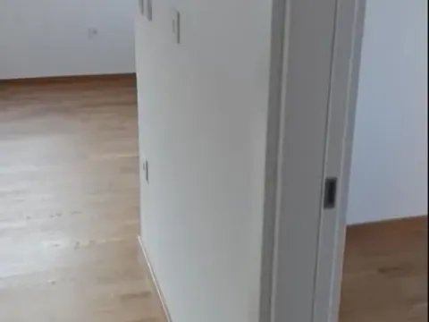 Prodaja, četvorosoban stan, 77m², Bulevar patrijarha Pavla, Novi Sad Sve Podlokacije - image 10