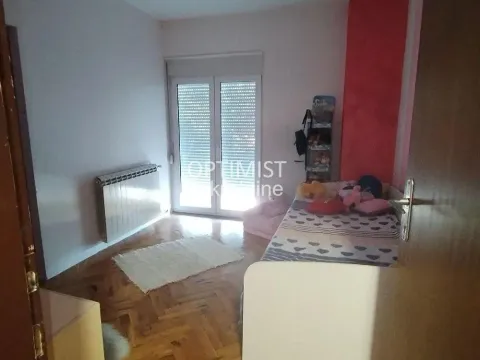 Prodaja, kuća, 264m², Progar, Surčin - image 2