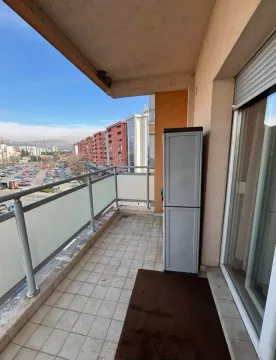Izdavanje, jednosoban stan, 50m², City Kvart, Podgorica - image 8