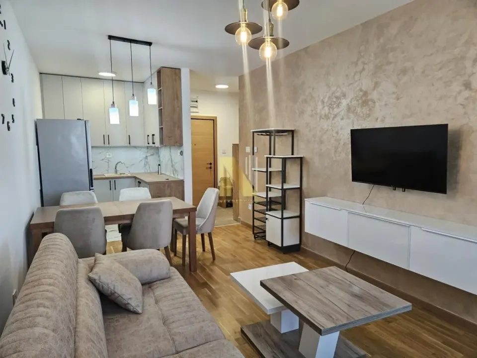 Prodaja, trosoban stan, 59m², Avijatičarsko naselje, Novi Sad Sve Podlokacije