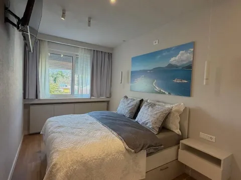 Izdavanje, jednosoban stan, 45m², Centar, Tivat - image 15