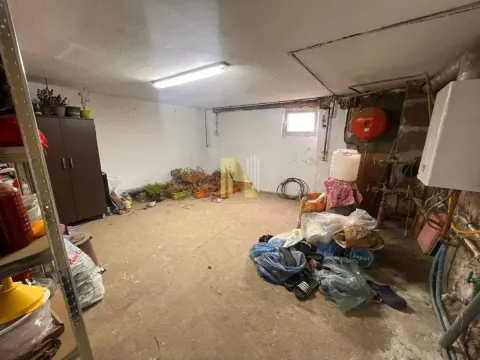 Sale, house, 250m², Veternik, Novi Sad Sve Podlokacije - image 14