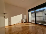 Prodaja, kuća, 400m², Tološi, Podgorica - image 30