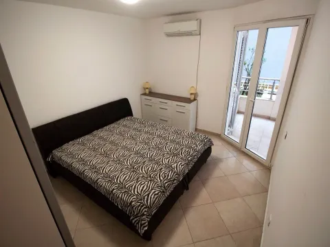Sale, one bedroom apartment, 69m², Rafailovići, Budva - image 12