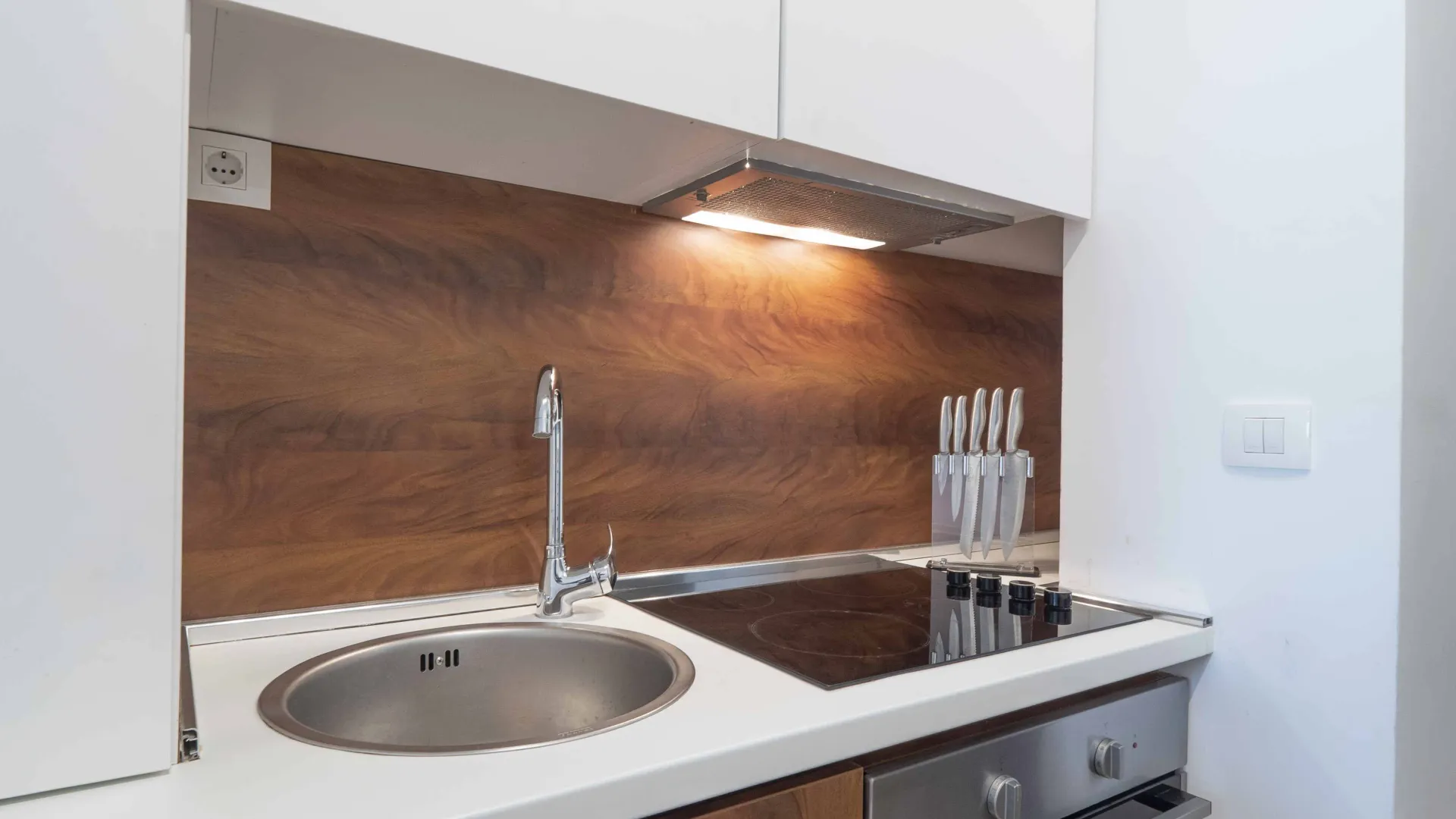 Rent, two bedroom apartment, 68m², Centar, Budva