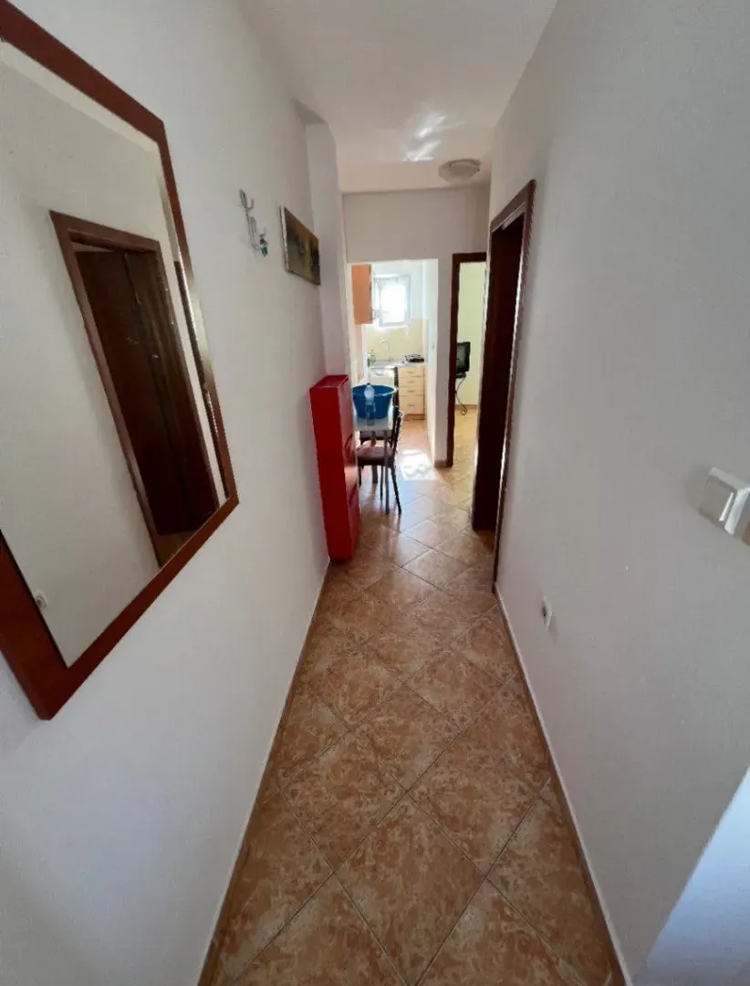 Izdavanje, jednosoban stan, 30m², Sutomore, Bar
