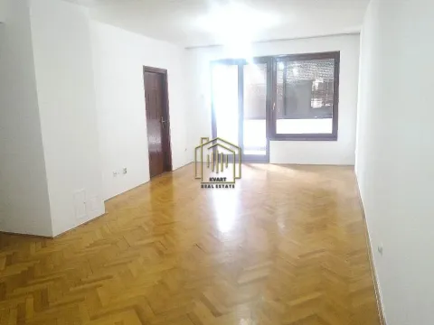 Prodaja, trosoban stan, 109m², Podgorica, Crna Gora - image 2