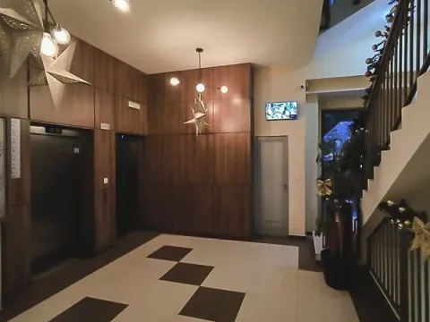 Izdavanje, jednosoban stan, 48m², City Kvart, Podgorica - image 2