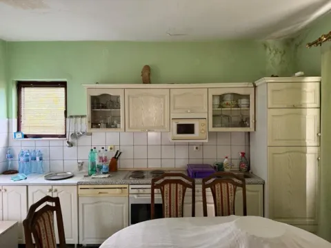 Prodaja, kuća, 200m², Danilovgrad, Crna Gora - image 4