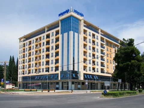Izdavanje, jednosoban stan, 50m², Centar, Podgorica - image 2