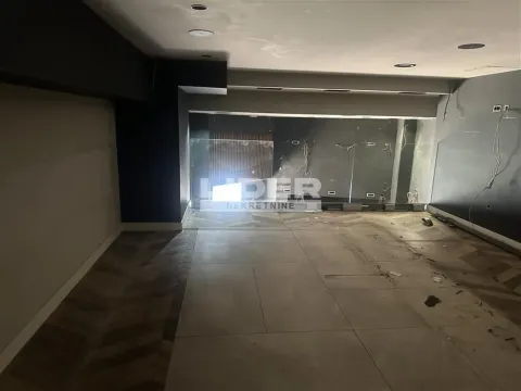 Izdavanje, poslovni prostor, 210m², Stari Grad, Beograd - image 10