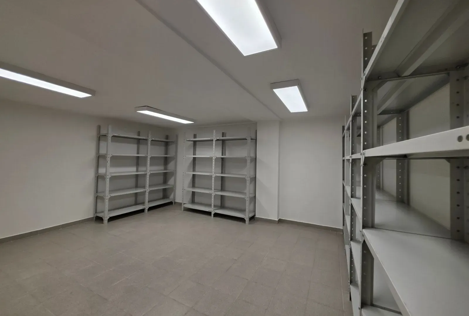 Rent, office space, 200m², Podgorica, Crna Gora