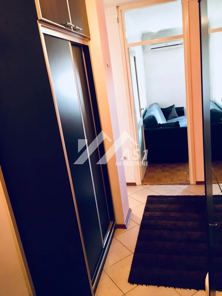 Izdavanje, jednosoban stan, 34m², Liman 1, Novi Sad Sve Podlokacije