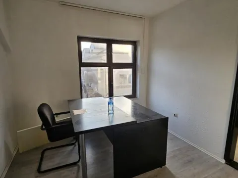 Rent, office space, 180m², Centar, Kragujevac - image 3