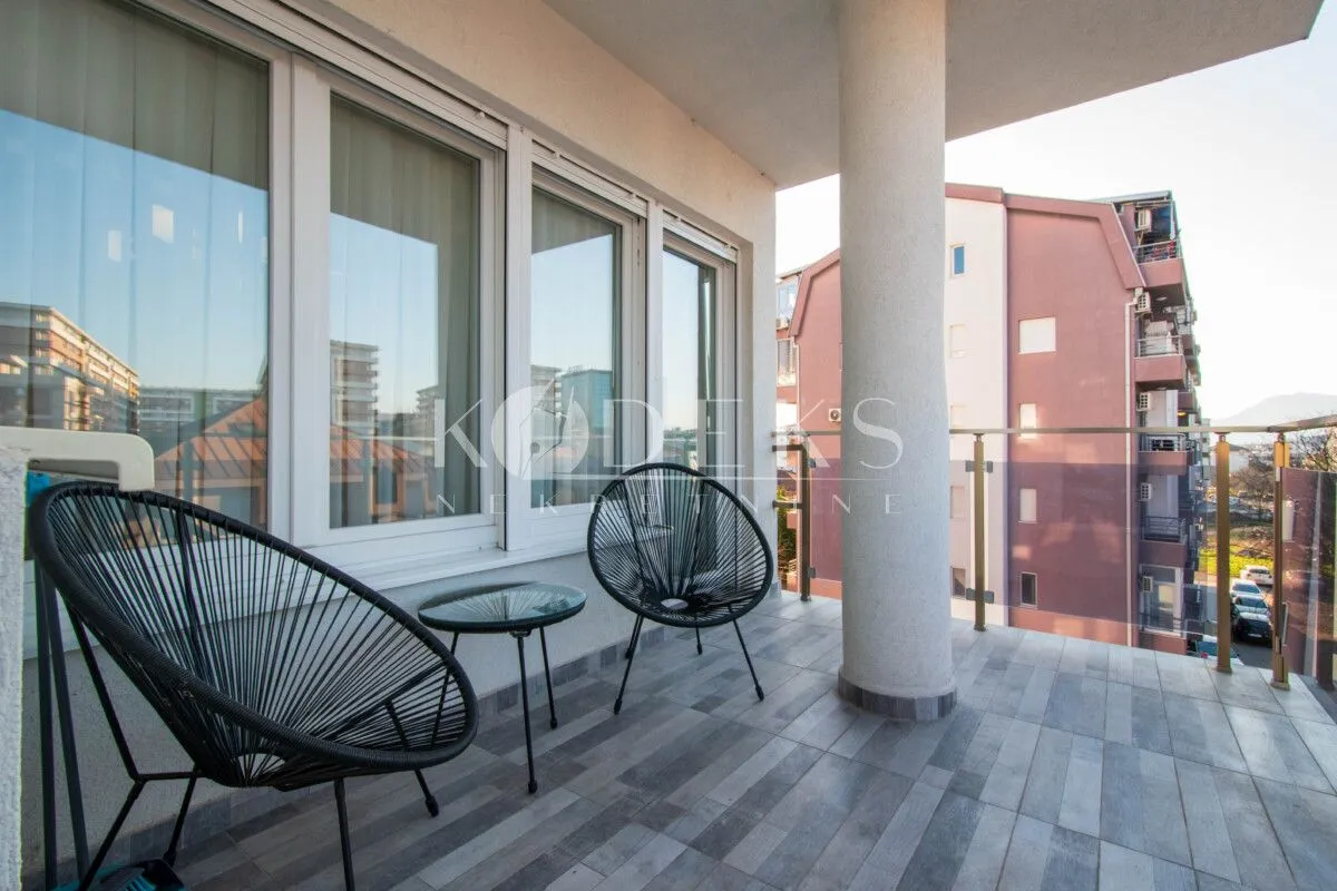 Rent, two bedroom apartment, 77m², 1 maj, Podgorica