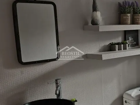 Sale, house, 225m², Zemun Ugrinovci, Zemun Sve Podlokacije - image 4