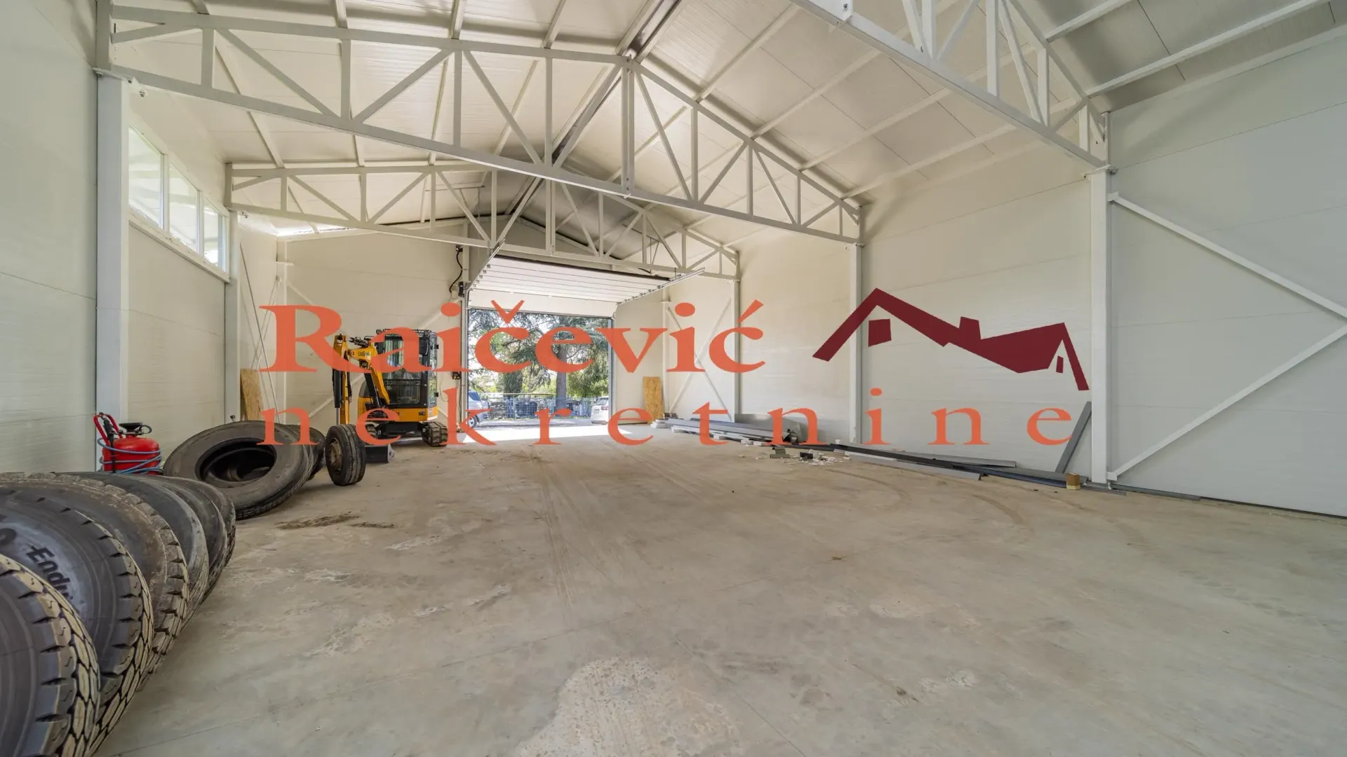 Rent, office space, 340m², Železnik, Beograd