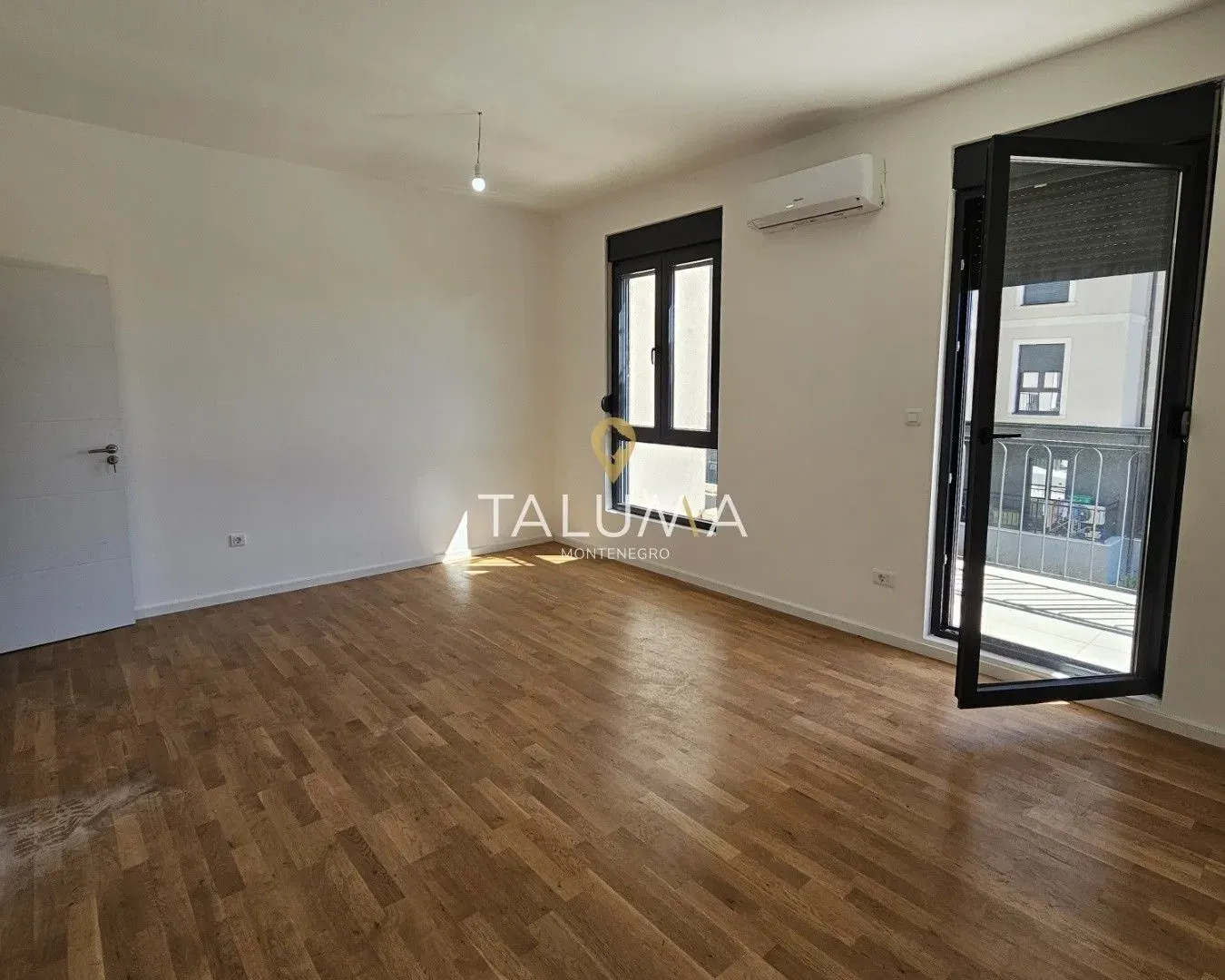 Izdavanje, dvosoban stan, 64m², Tološi, Podgorica