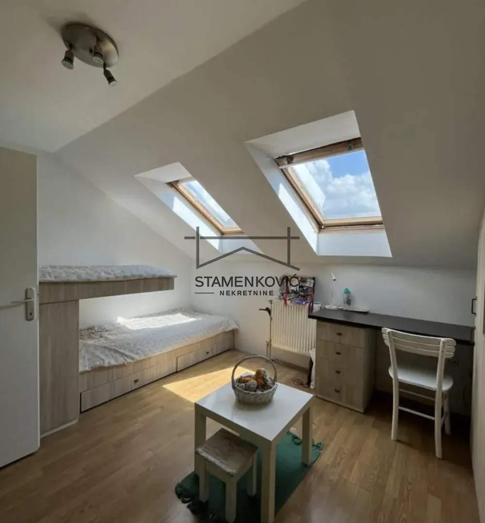 Prodaja, trosoban stan, 111m², Grbavica, Novi Sad Sve Podlokacije