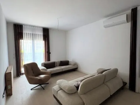 Rent, one bedroom apartment, 53m², Krivi Most, Podgorica