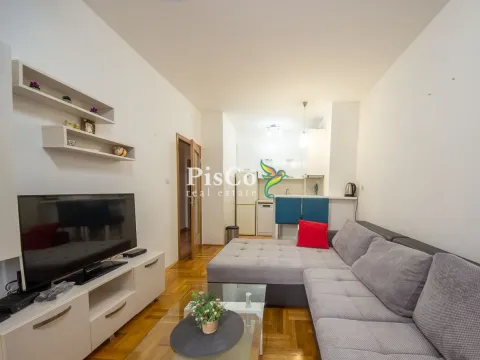 Prodaja, jednosoban stan, 38m², Tuški Put, Podgorica - image 1