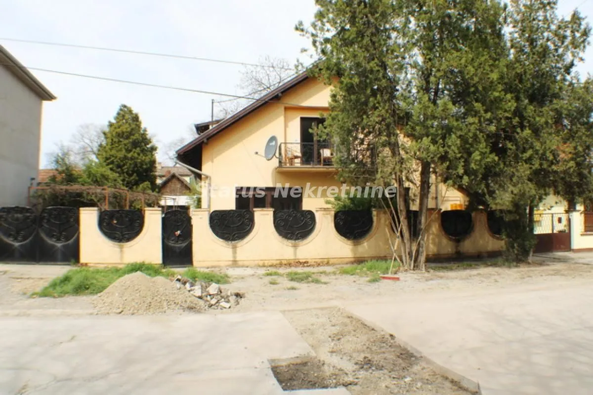 Prodaja, kuća, 120m², Bečej, Novi Sad