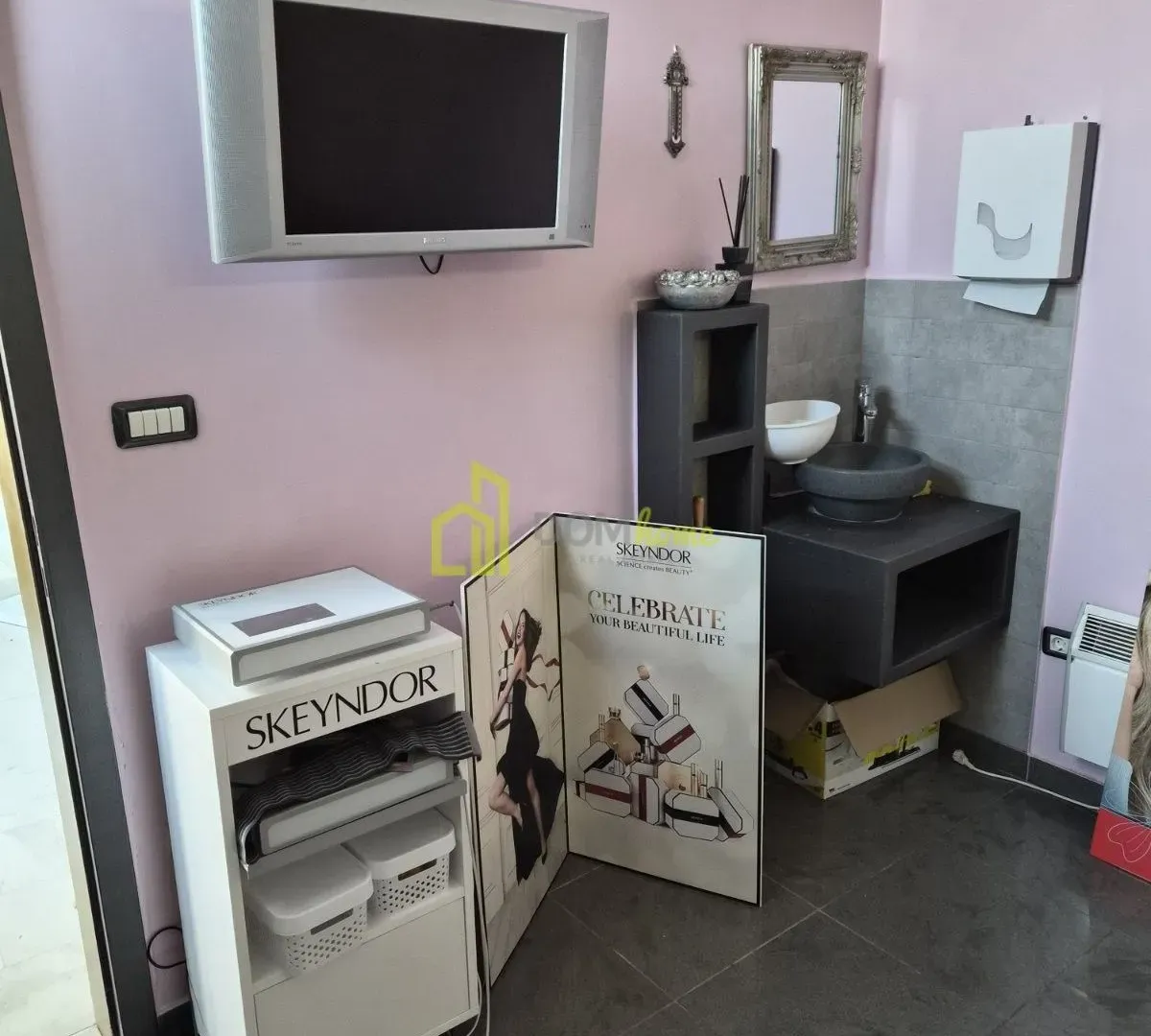 Sale, office space, 60m², Pejton, Podgorica