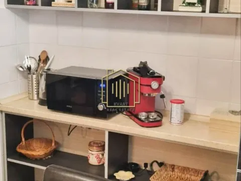 Rent, one bedroom apartment, 50m², Dobrota, Kotor - image 4