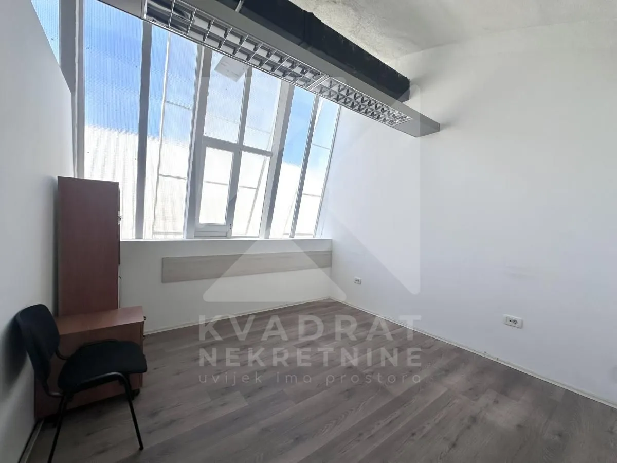 Rent, office space, 1850m², Zabjelo, Podgorica