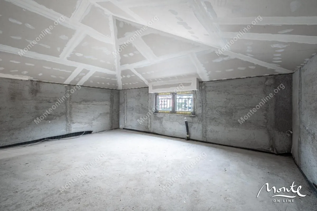 Prodaja, trosoban stan, 236m², Tivat, Crna Gora