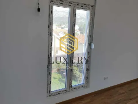 Izdavanje, jednosoban stan, 42m², Zagorič, Podgorica - image 9