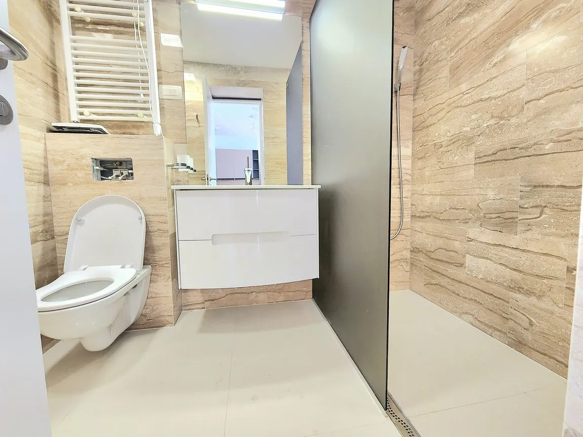 Sale, two bedroom apartment, 104m², Centar, Budva