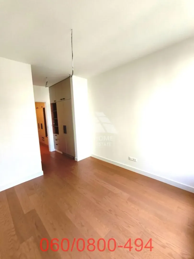 Izdavanje, dvosoban stan, 79m², Savski Venac, Beograd