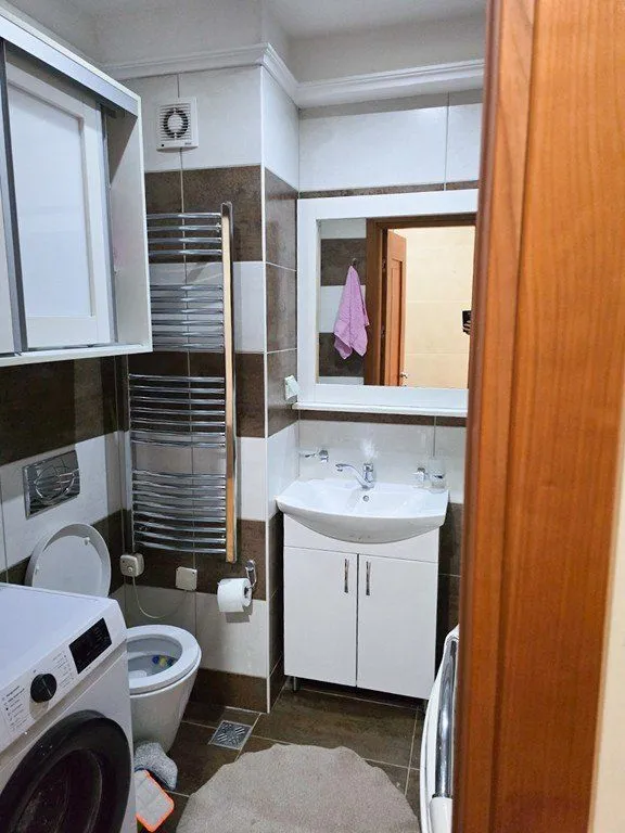 Izdavanje, jednosoban stan, 55m², Centar, Podgorica