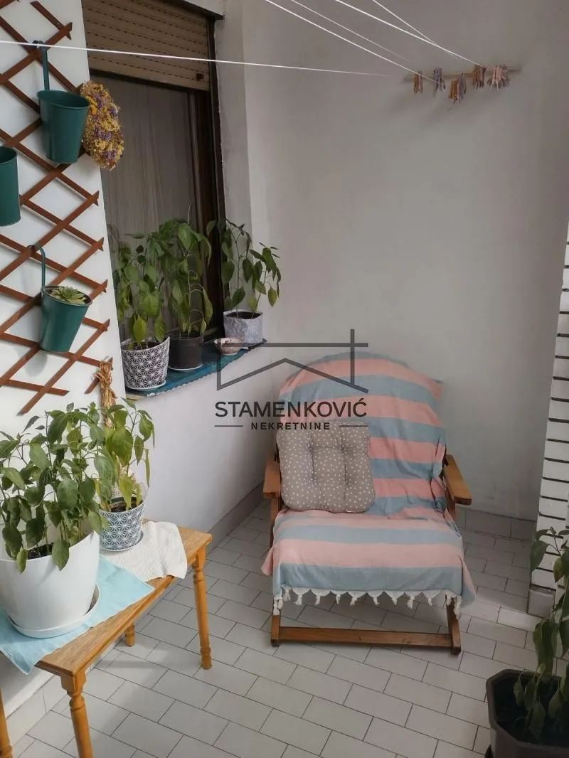 Prodaja, trosoban stan, 69m², Sajam, Novi Sad Sve Podlokacije