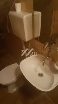 Izdavanje, kuća, 200m², Vidovdansko naselje, Novi Sad Sve Podlokacije - image 8
