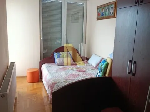 Izdavanje, trosoban stan, 73m², Centar, Novi Sad - image 6