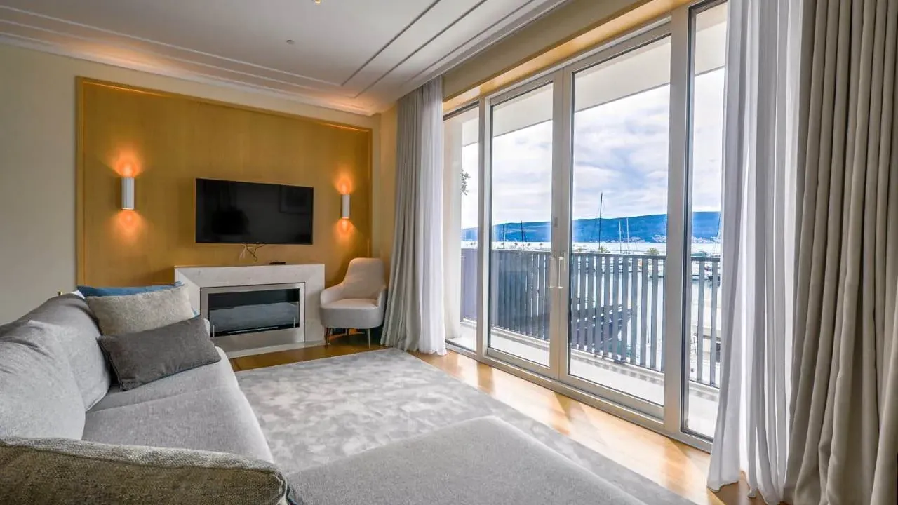 Prodaja, dvosoban stan, 143m², Porto Montenegro, Tivat