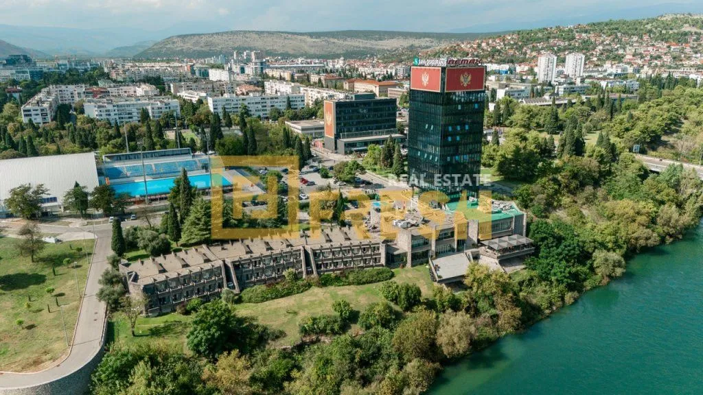 Rent, office space, 100m², Preko Morače, Podgorica