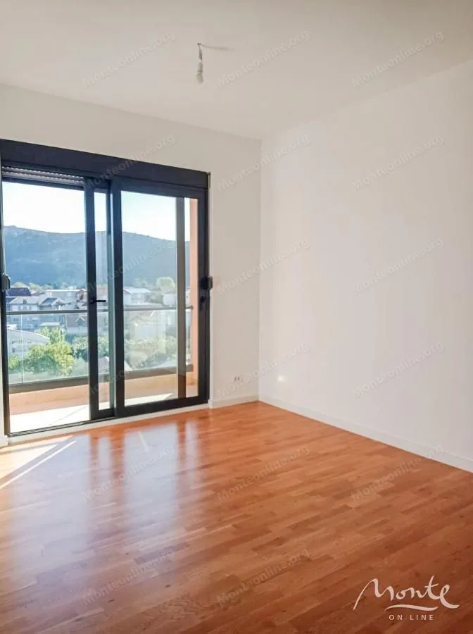 Sale, two bedroom apartment, 61m², Polje, Bar