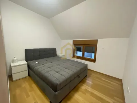 Izdavanje, četvorosoban stan, 110m², Vračar Hram, Vračar Sve Podlokacije - image 9