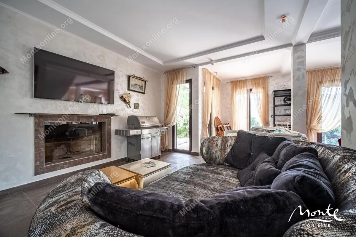 Prodaja, kuća, 188m², Sasovići, Herceg Novi