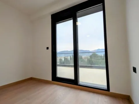 Prodaja, dvosoban stan, 106m², Vezirov Most, Podgorica - image 3